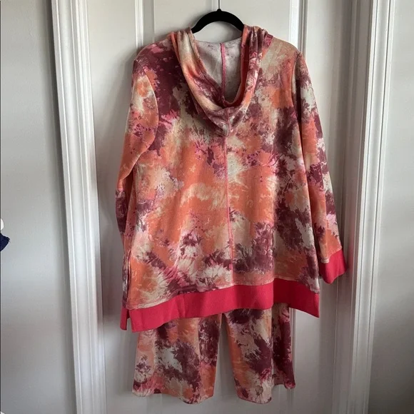 LOGO matching set of crop pant and front zip hoodie. Tie dye waffle knit. NWOT. - Picture 7 of 16